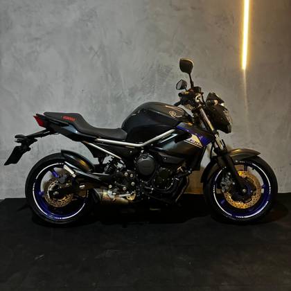 YAMAHA XJ6 N ABS 